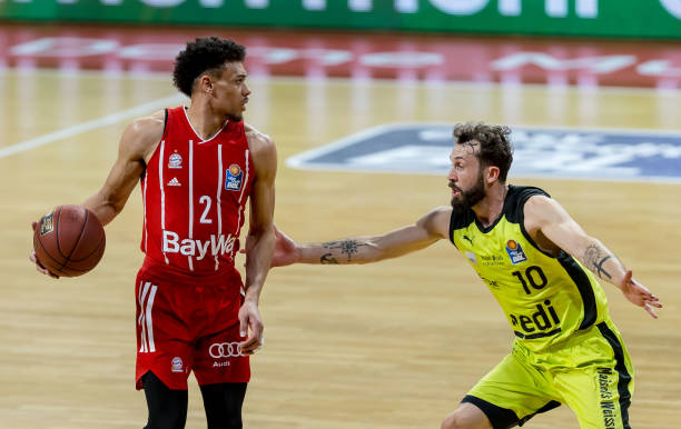 边路失守成 边路失守成