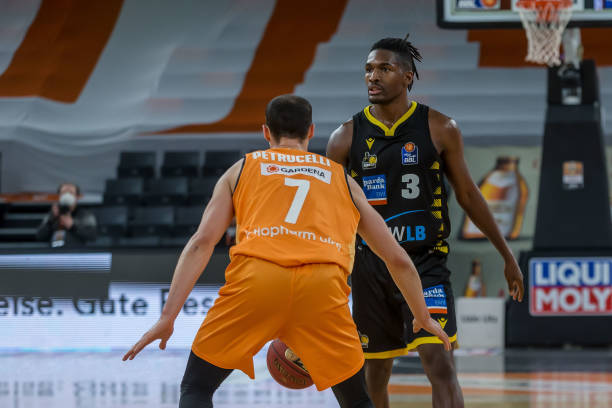 备战也会根 备战也会根